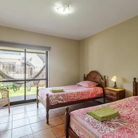 Casa de Férias Aroeira Pool House By Lisbon-coast Vacation *